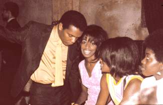 Johnny Nash With Fans